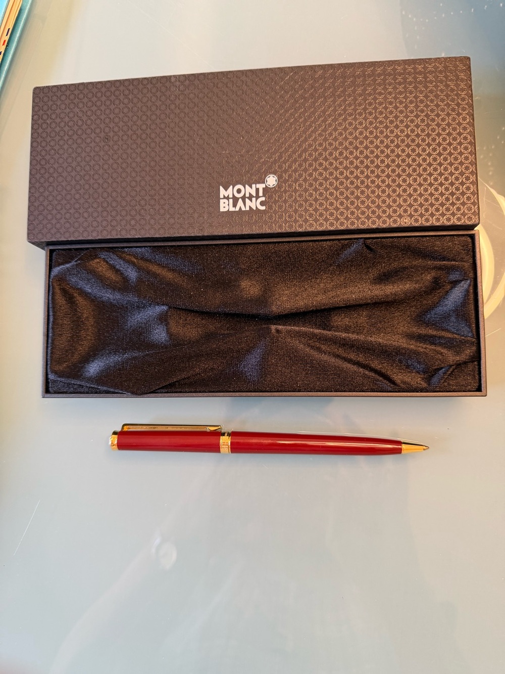Montblanc Burgundy ballpoint pen vintage
